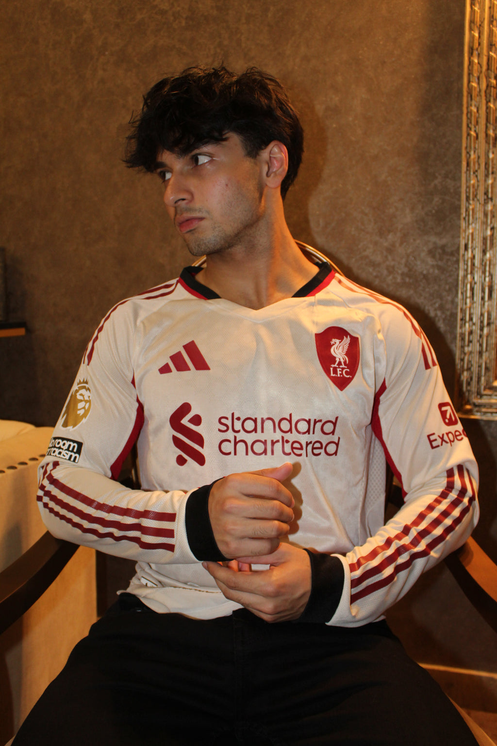 Liverpool Away 25/26 Full Sleeves Isak #9