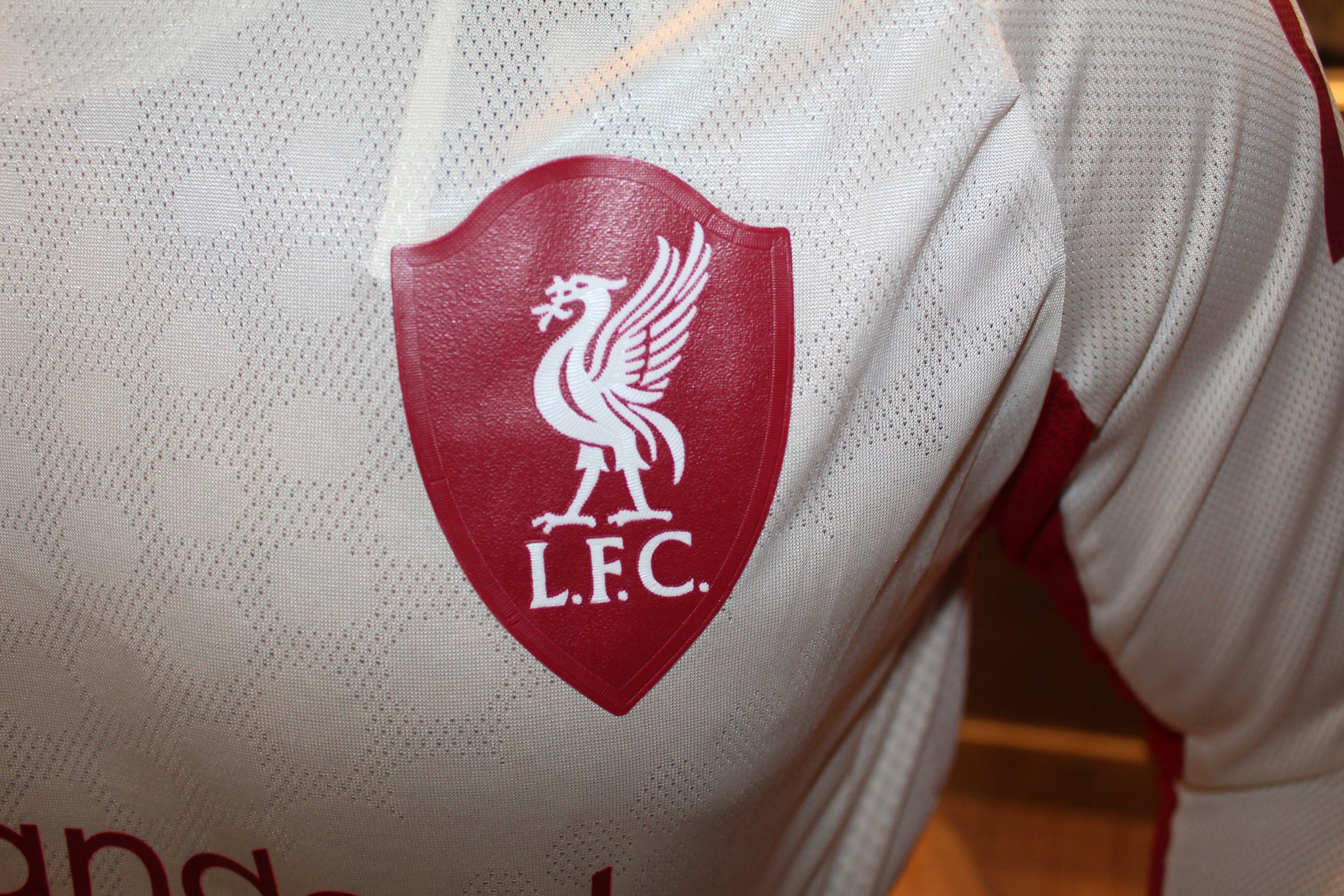 Liverpool Away 25/26 Full Sleeves Isak #9