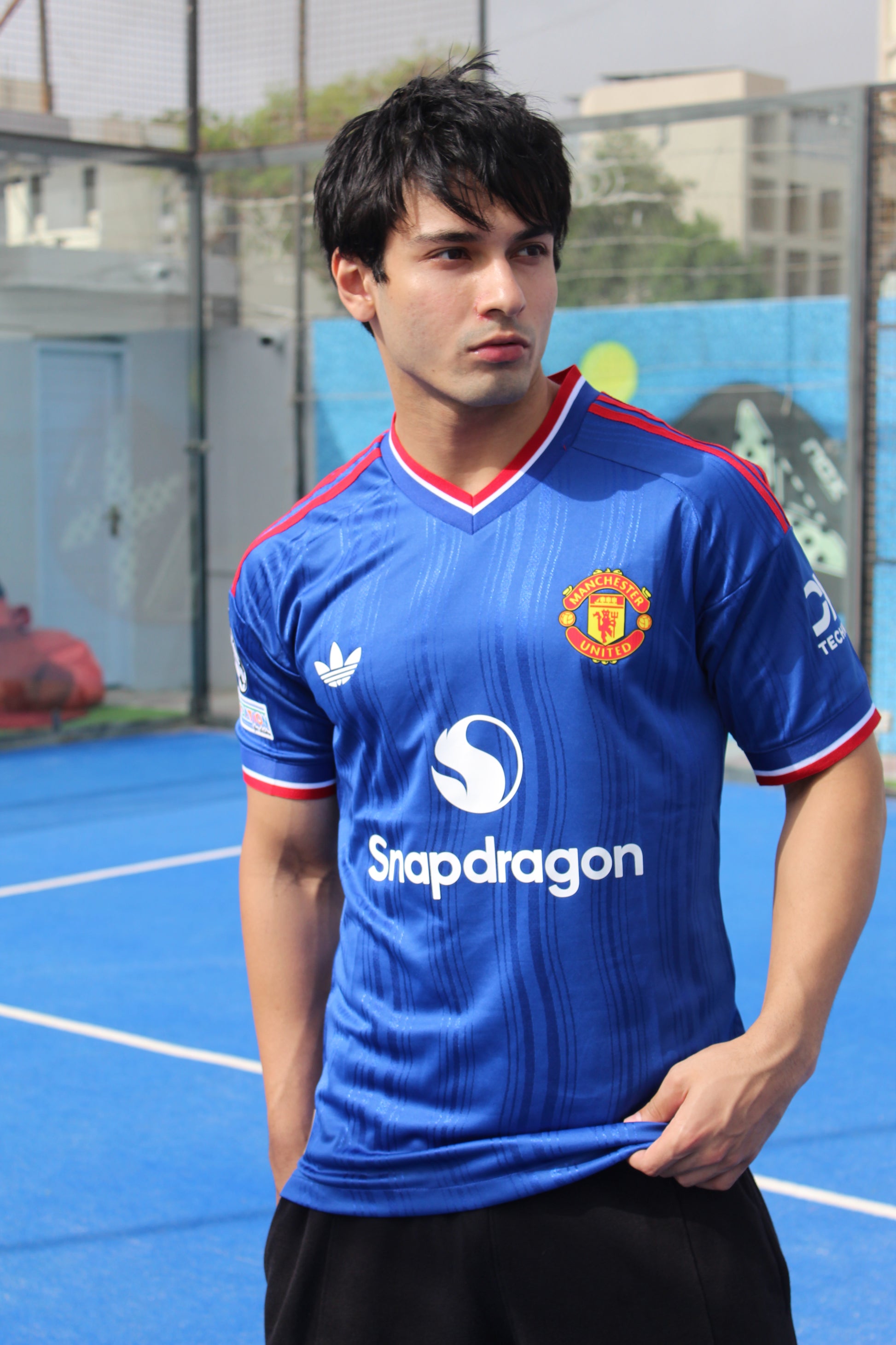 Man United Away 26/27 Cunha 10 Player Edition